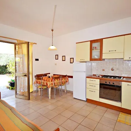 Soldanella Apartment Lacona